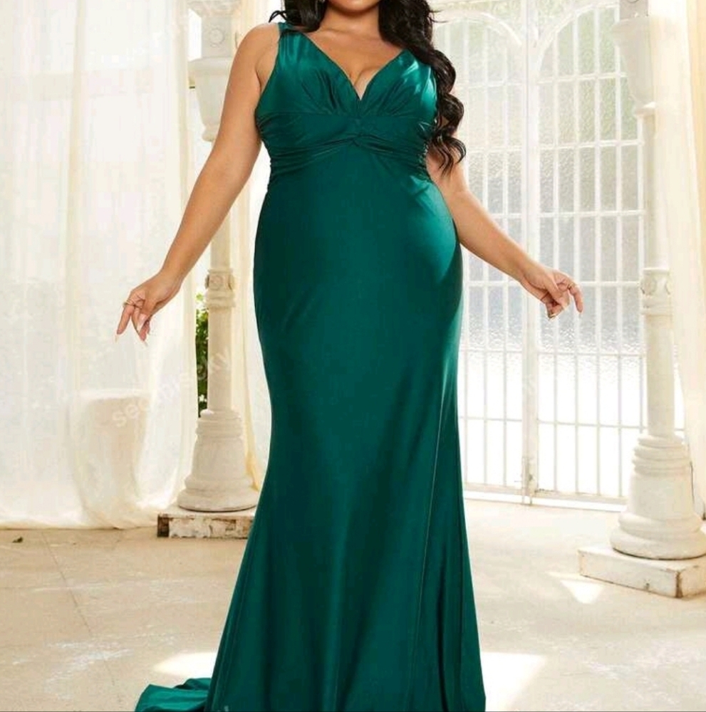 Twist Front Emerald Green Gown Dress